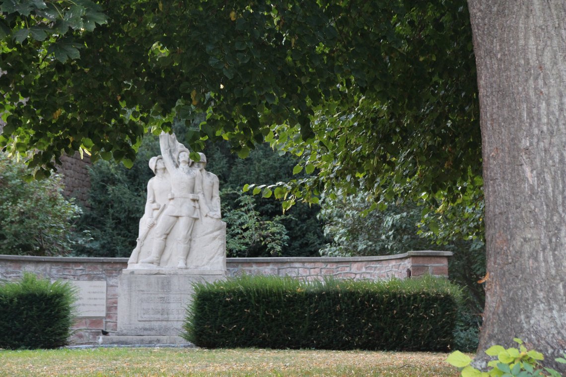 Kriegerdenkmal auf dem Bornstedter Friedhof